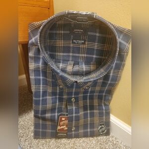 NWT soft casual mens button-down